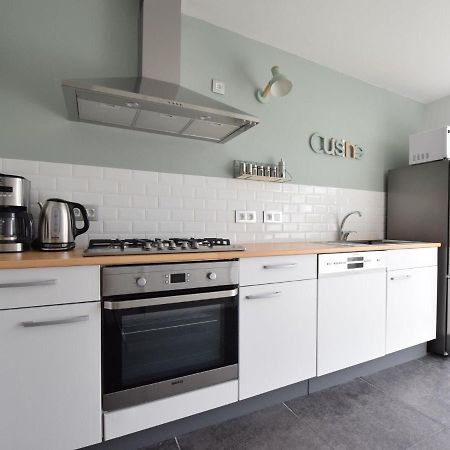 Modern Holiday Home In Bastogne With Fenced Garden Ngoại thất bức ảnh
