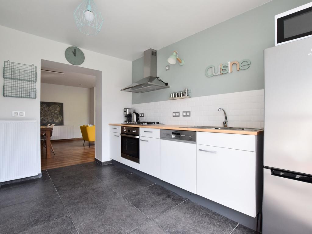 Modern Holiday Home In Bastogne With Fenced Garden Ngoại thất bức ảnh