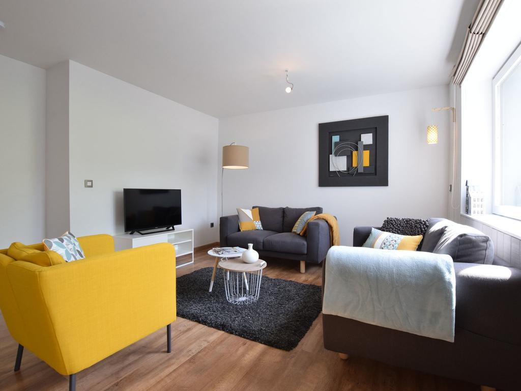 Modern Holiday Home In Bastogne With Fenced Garden Ngoại thất bức ảnh