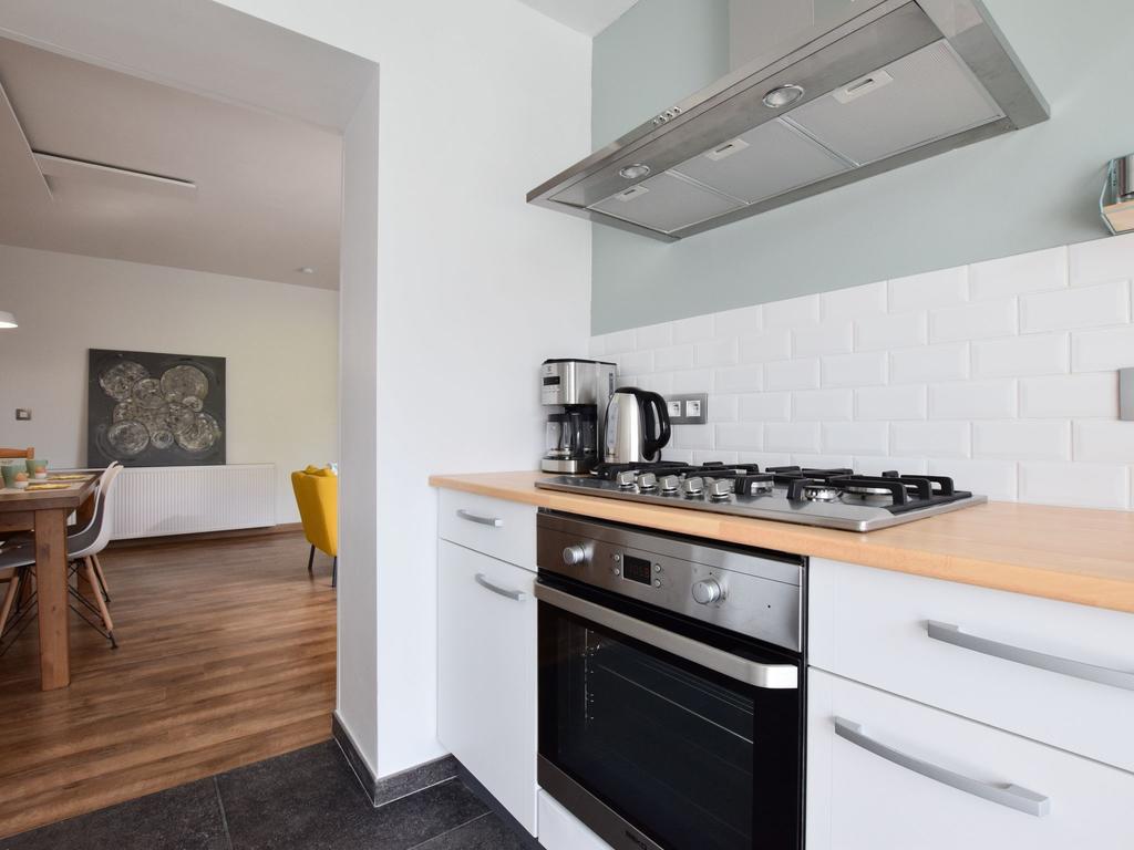 Modern Holiday Home In Bastogne With Fenced Garden Ngoại thất bức ảnh