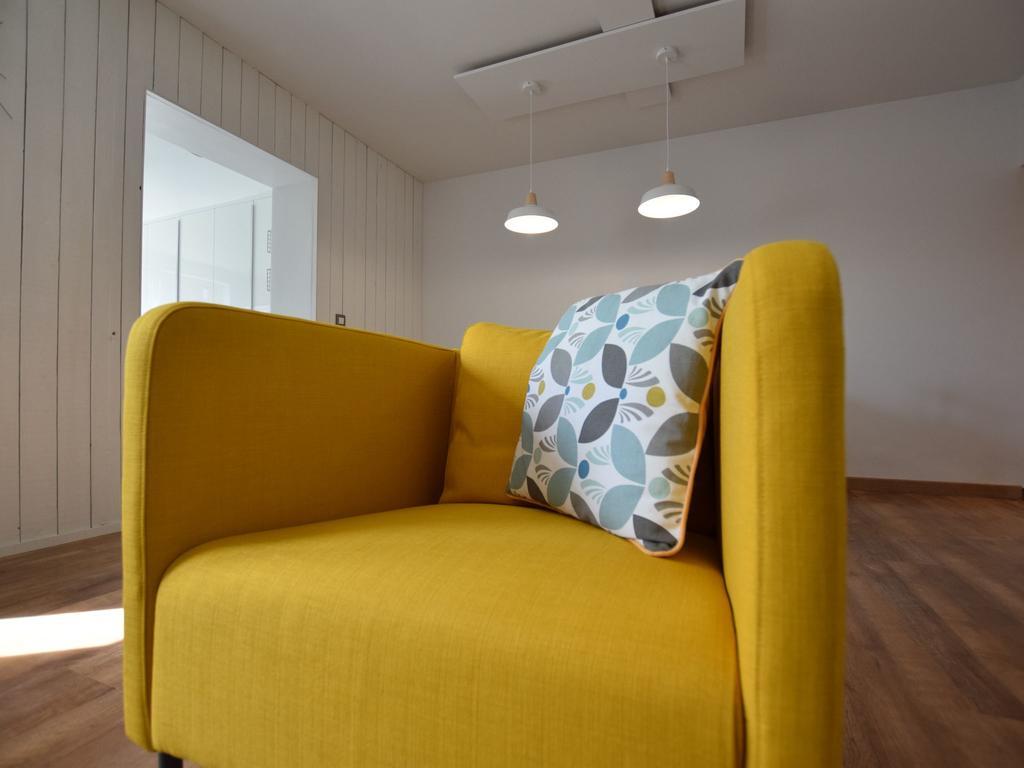 Modern Holiday Home In Bastogne With Fenced Garden Ngoại thất bức ảnh