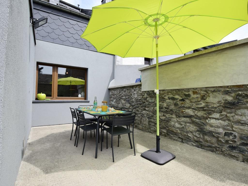Modern Holiday Home In Bastogne With Fenced Garden Ngoại thất bức ảnh